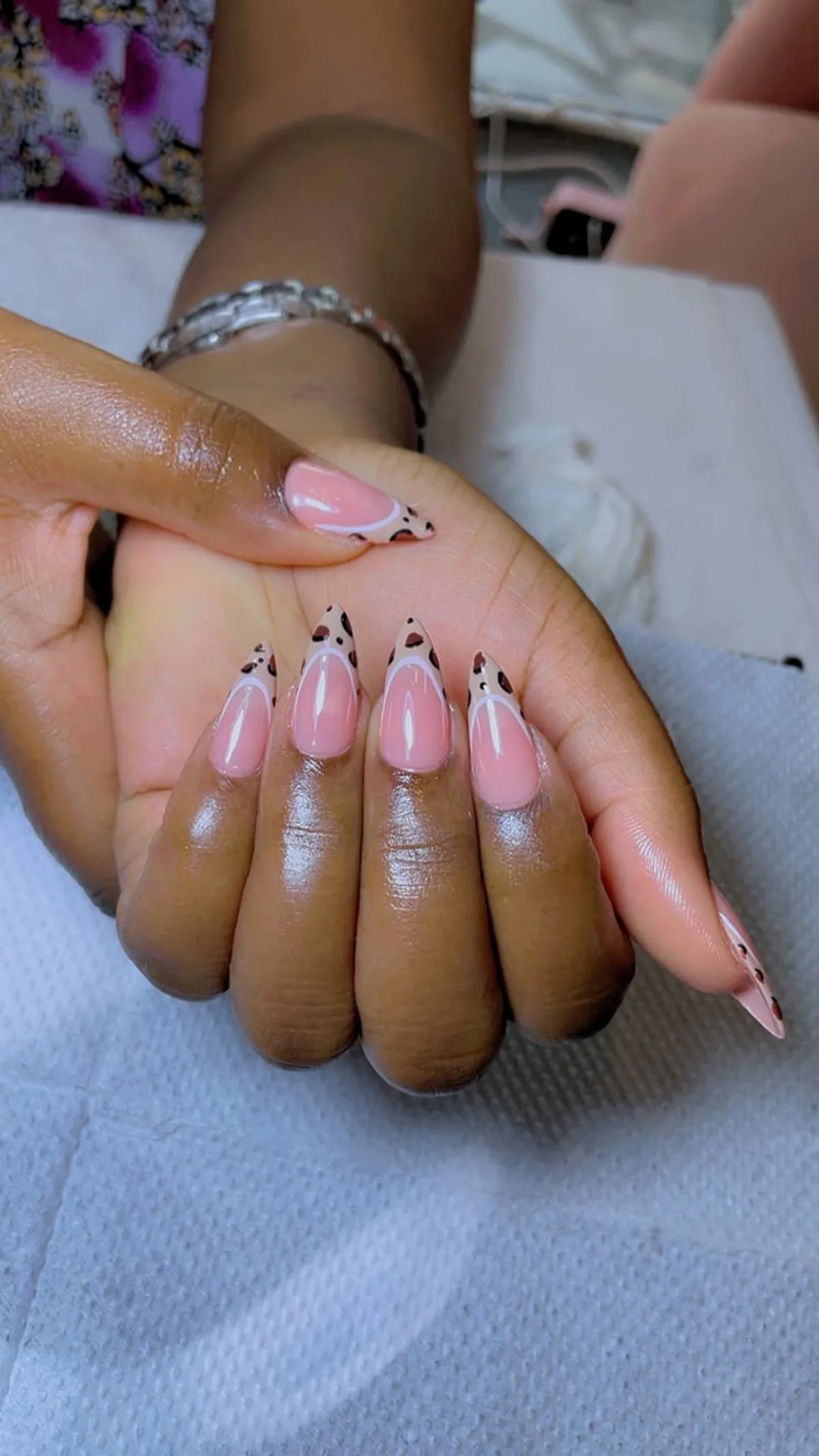 Builder gel extension set in soft nude tones